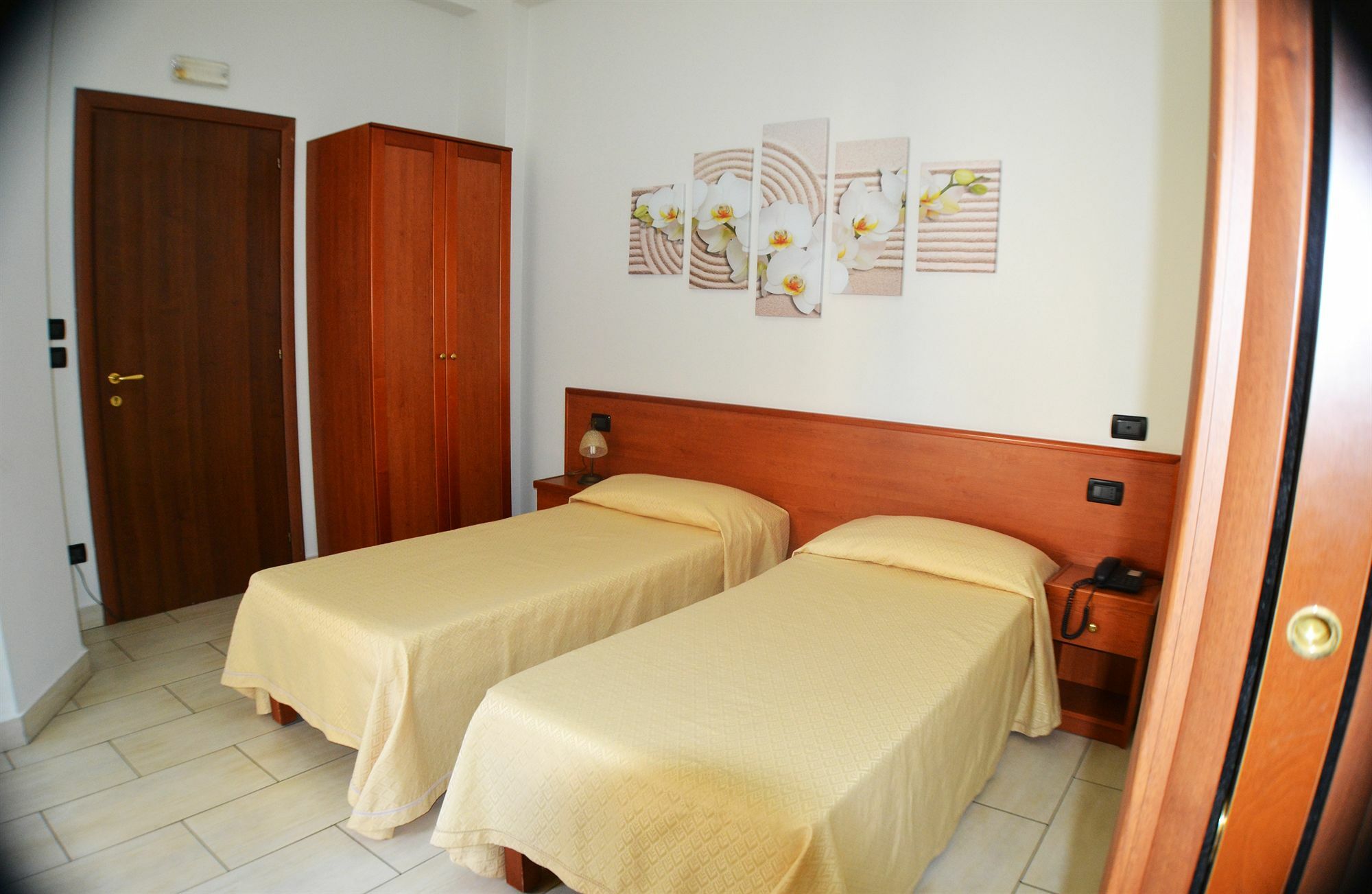 רג'יו די קאלאבריה B&B Centrale Affittacamere מראה חיצוני תמונה